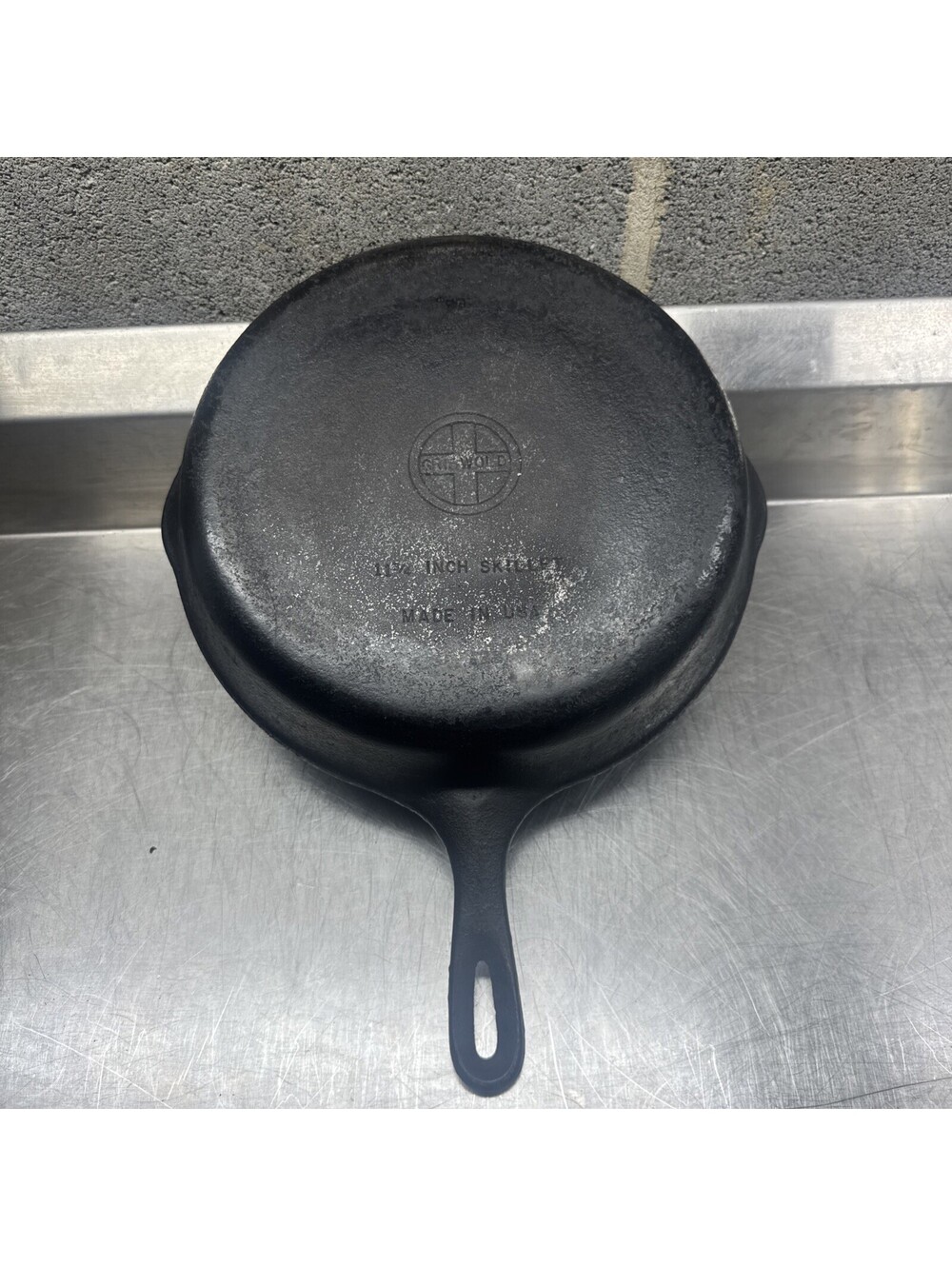 #10 Griswold Small Logo Cast Iron 11 3/4 Inch Skillet